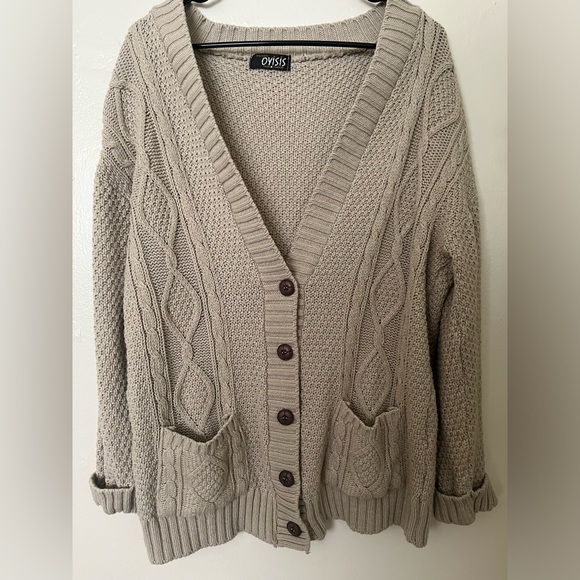 Oyisis Crème Cable Knit Cardign Size S/M - Picture 1 of 4